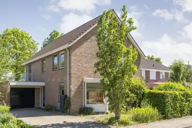 234m2 house to rent for 1350€/month in Waterhoen 10, Ommen