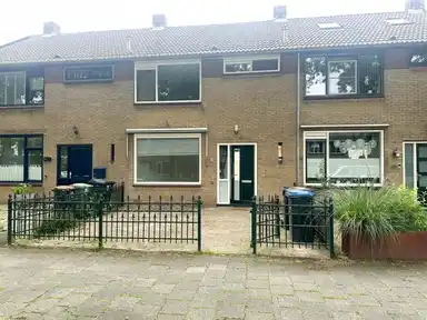 125m2 house to rent for 2450€/month in Dominee Martin Luther Kingweg, Purmerend