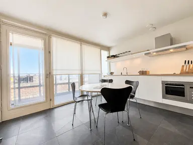 100m2 apartment to rent for 1995€/month in Heugemerweg, Maastricht