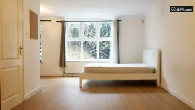 m2 room to rent for 1650€/month in Burgemeester de Bruijnstraat, Doetinchem