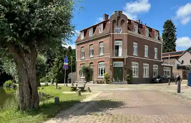 135m2 apartment to rent for 1750€/month in Körnerstraat 23, Wijnandsrade