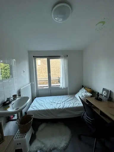 7m2 room to rent for 356.69€/month in Beneluxlaan 4, Tilburg
