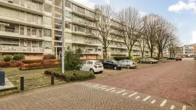 100m2 Appartement te huur voor 1850€/maand in Burgemeester Keijzerlaan 84, Leidschendam