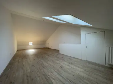 144m2 Appartamento in affitto per 3750€/mese a Tongersestraat, Maastricht