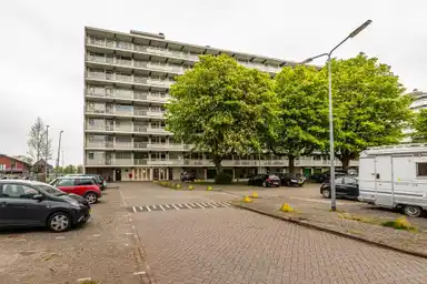 113m2 Appartamento in affitto per 2500€/mese a Heemraadweg 213, Weesp