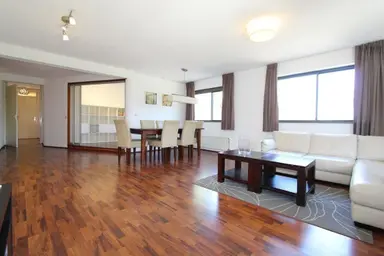 105m2 Appartamento in affitto per 2800€/mese a Kamerlingh Onnesstraat, Amstelveen
