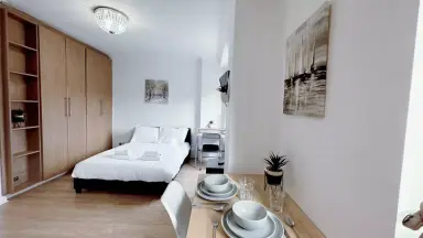 m2 studio te huur voor 1950€/maand in Hollands End, Ankeveen