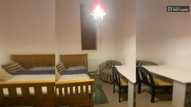 92m2 room to rent for 850€/month in Rollandstraat 55-RD, Haarlem