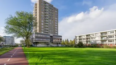 78m2 flat to rent for 1150€/month in Robert Kochlaan 17, Haarlem