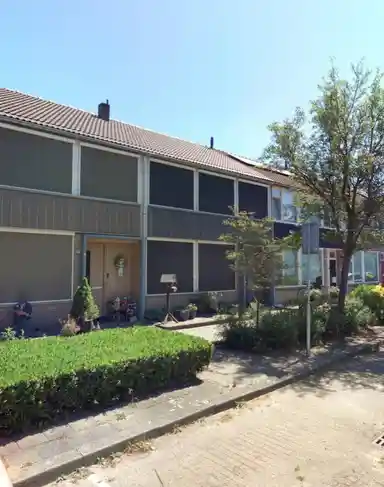 110m2 house to rent for 932.93€/month in Heeckerenstraat 12, Hengelo