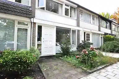 106m2 house to rent for 1990€/month in Baronielaan, Eindhoven