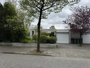 174m2 maison à louer pour 2295€/mois à Amstelstraat, Eindhoven
