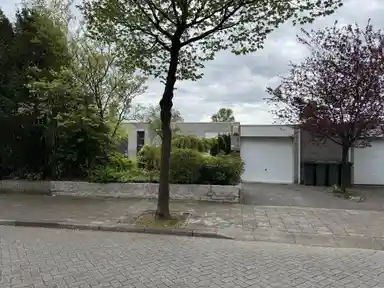 174m2 maison à louer pour 2295€/mois à Amstelstraat, Eindhoven