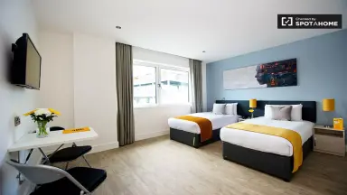 m2 studio to rent for 2730€/month in Willem Moesweg 25, Veeningen