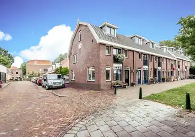 105m2 Haus zur Miete für 2475€/Monat in Ossenmarkt 43, Weesp