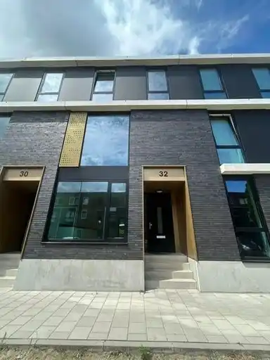 124m2 house to rent for 2035€/month in Flying Dutchmanstraat, Rotterdam