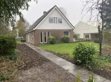 164m2 house to rent for 3750€/month in Meerlandenweg, Amstelveen