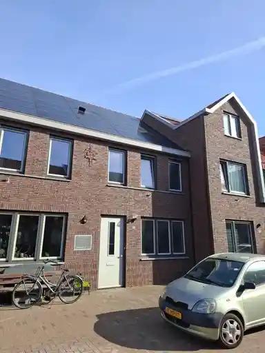 119m2 huis te huur voor 1064€/maand in Jan Nieuwenhuijzenstraat, Alphen aan den Rijn
