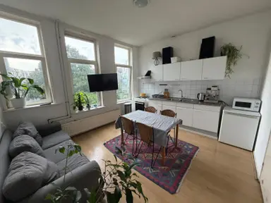 16m2 Kamer te huur voor 800€/maand in Nieuwe Binnenweg, Rotterdam