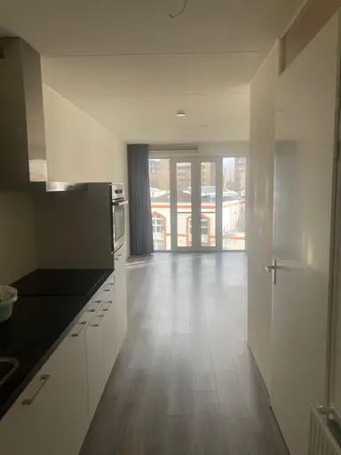 28m2 studio to rent for 750€/month in Waldorpstraat, The Hague