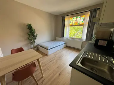 18m2 studio to rent for 899€/month in Goeverneurlaan, The Hague