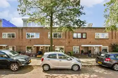 78m2 maison à louer pour 2250€/mois à Spaarnhovenstraat, Haarlem