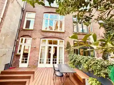 117m2 apartment to rent for 2890€/month in Graaf Florisstraat, Rotterdam