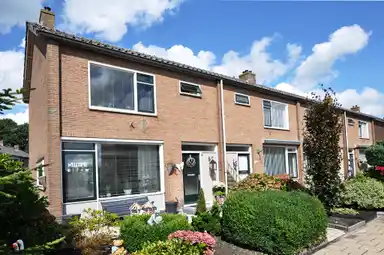 m2 huis te huur voor 764.14€/maand in Kerkvaartsweg 24, Aarlanderveen
