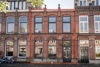 118m2 maison à louer pour 3250€/mois à Tetterodestraat, Haarlem
