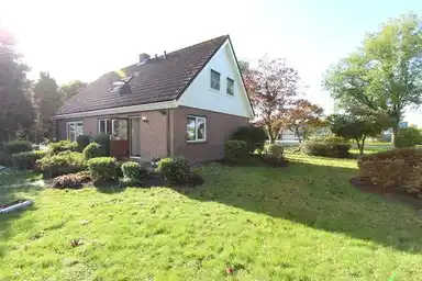 164m2 house to rent for 4250€/month in Meerlandenweg, Amstelveen