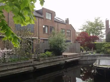 157m2 house to rent for 2650€/month in Domela Nieuwenhuislaan 5, Leiden