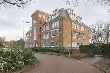161m2 Appartement te huur voor 3250€/maand in Rijksstraatweg 725, Wassenaar