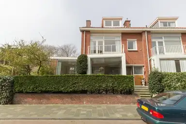 237m2 huis te huur voor 4200€/maand in Van Dorpstraat, The Hague