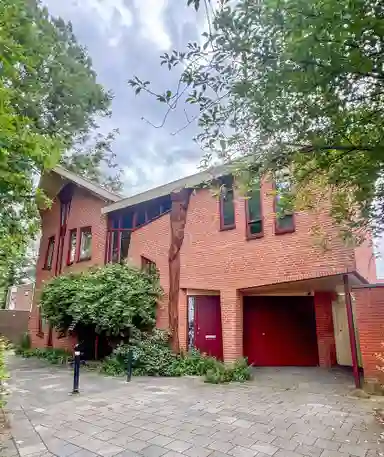 180m2 house to rent for 2600€/month in Agricolastraat, Groningen