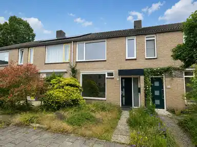 120m2 Haus zur Miete für 1650€/Monat in Kaardenstekerstraat 5, Breda
