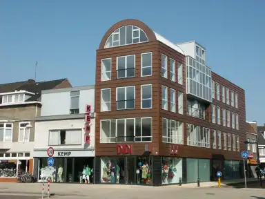 96m2 flat to rent for 1173.15€/month in Breestraat 32, Beverwijk
