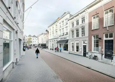 106m2 apartment to rent for 2195€/month in Verwersstraat, 's-Hertogenbosch