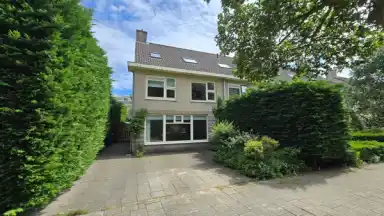 165m2 house to rent for 3250€/month in Zeewindelaan, The Hague