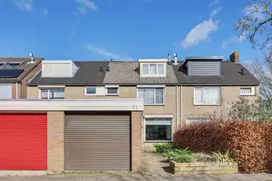 144m2 Casa in affitto per 2150€/mese a Herlaer 83, Eindhoven