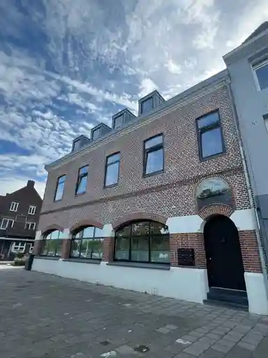 90m2 apartment to rent for 1460€/month in Maaskade 29, Venlo