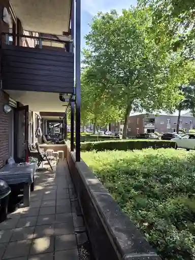 48m2 Appartement te huur voor 612.35€/maand in Smyrnastraat 92, Deventer