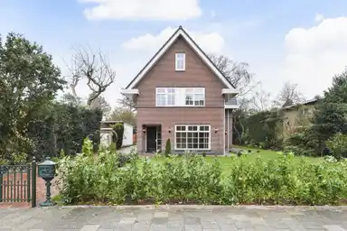 299m2 house to rent for 7500€/month in Distellaan 3, Wassenaar