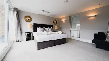 m2 studio à louer pour 2700€/mois à Ary van der Spuyweg 1, The Hague