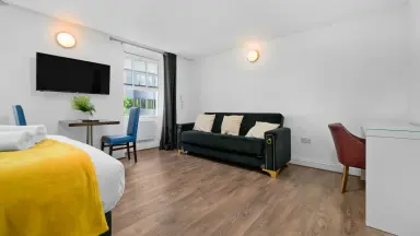 m2 studio te huur voor 3000€/maand in Amsterdam