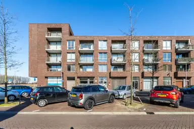 80m2 Appartement te huur voor 1335€/maand in Van der Duijn van Maasdamweg, Rotterdam