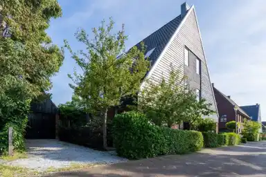 145m2 huis te huur voor 3750€/maand in Gentiaan, The Hague