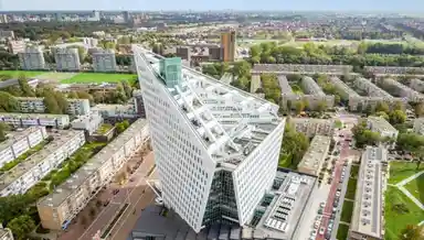 130m2 Appartamento in affitto per 1995€/mese a Leyweg, The Hague