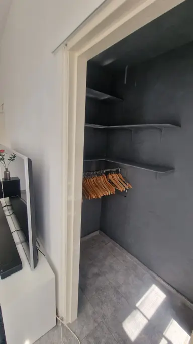 35m2 studio to rent for 879€/month in Daltonstraat, The Hague