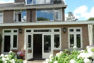 133m2 huis te huur voor 3750€/maand in Bernard Zweerslaan 83, Heemstede