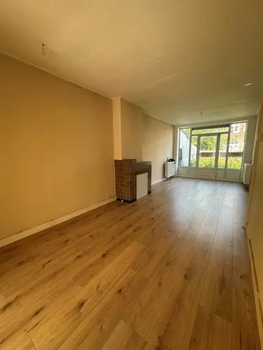 50μ² Διαμέρισμα προς ενοικίαση για 927€/μήνα σε Engelsestraat 55B, Rotterdam